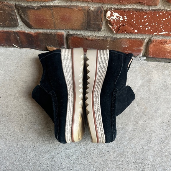 NWOT Black Suede Platform Loafers size 37 - Picture 2 of 5
